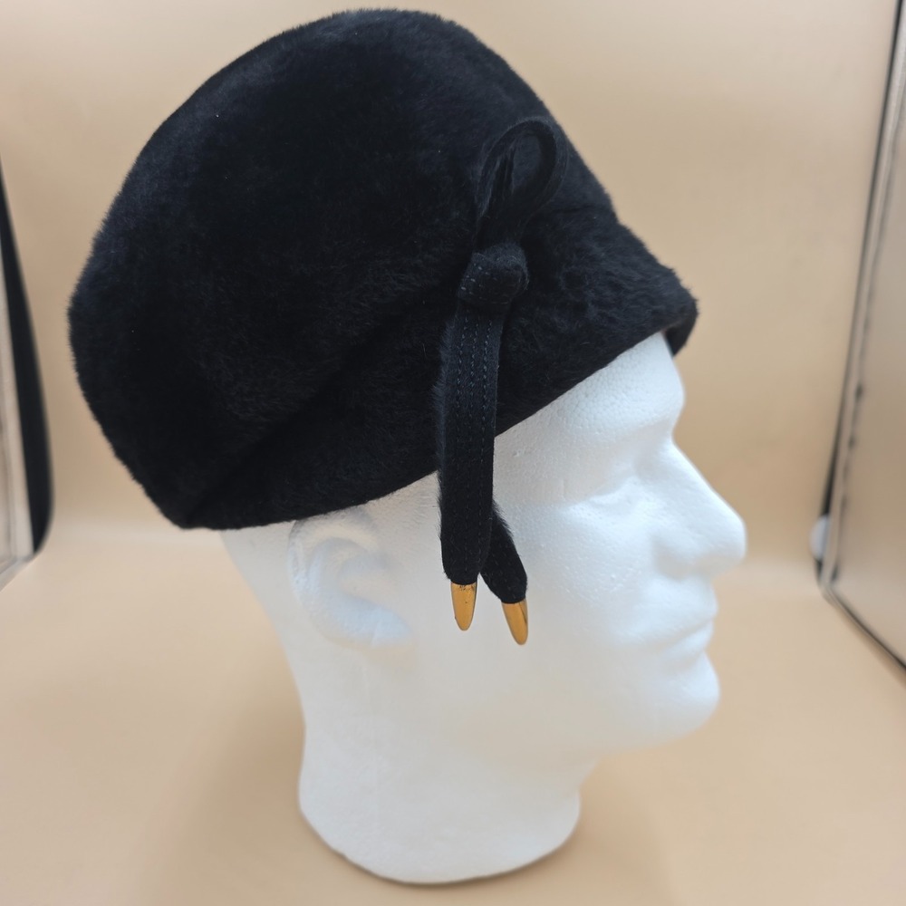 Marche Exclusive 60s Style Cloche Black Fur Felt Gold Tip Tassels Vintage Hat